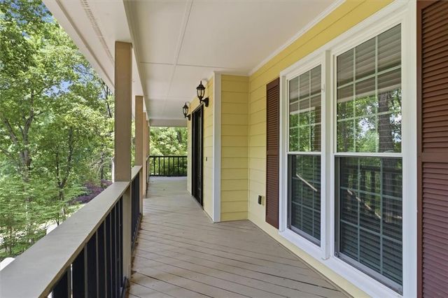 232 Nacoochee Drive, Woodstock, GA 30188