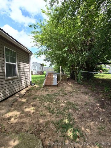 322 N Skinner Avenue, Drumright, OK 74030