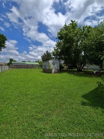 322 N Skinner Avenue, Drumright, OK 74030