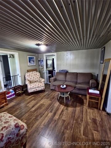 322 N Skinner Avenue, Drumright, OK 74030