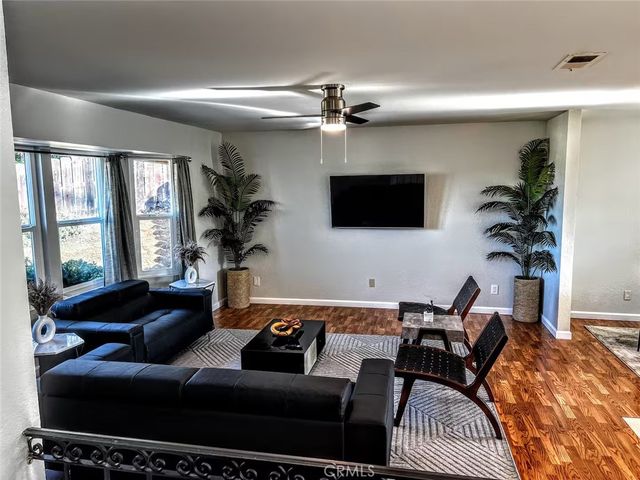 1811 Navajo Place, Escondido, CA 92029