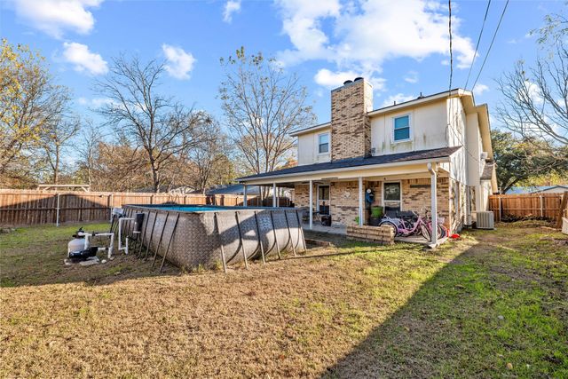 736 NW Wood Street, Burleson, TX 76028
