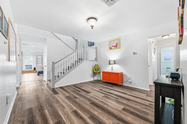 736 NW Wood Street, Burleson, TX 76028