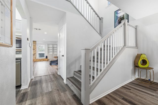 736 NW Wood Street, Burleson, TX 76028