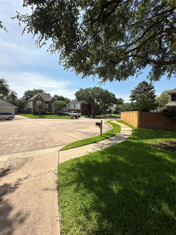 11411 Oak Lake Vista Court, Sugar Land, TX 77498