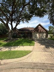 11411 Oak Lake Vista Court, Sugar Land, TX 77498