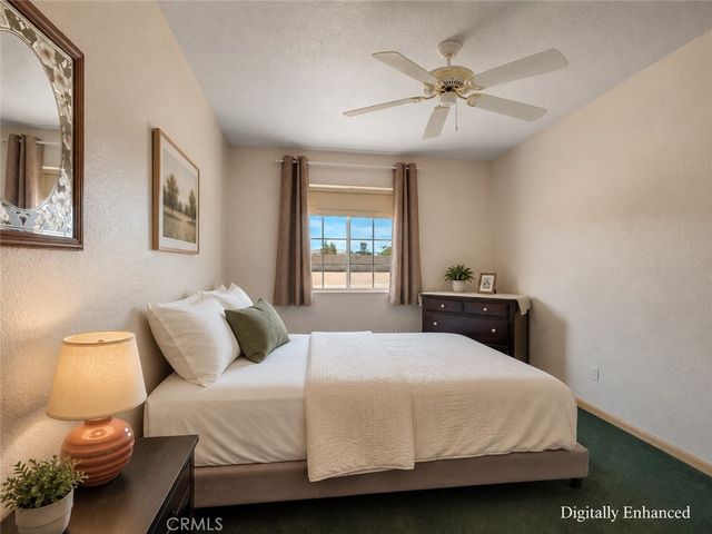 8756 Oakwood, Hesperia, CA 92345