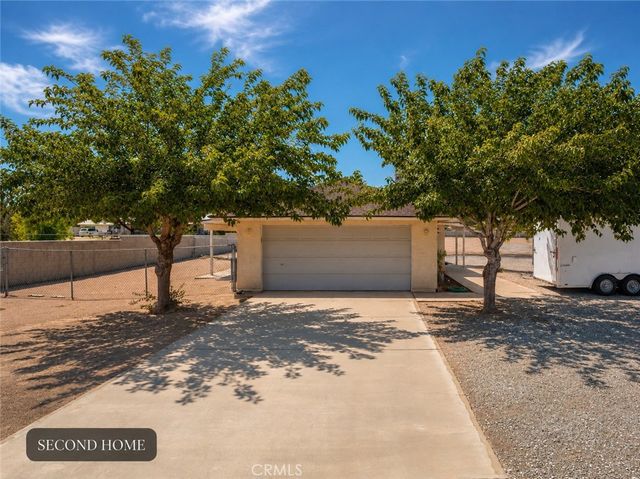 8756 Oakwood, Hesperia, CA 92345