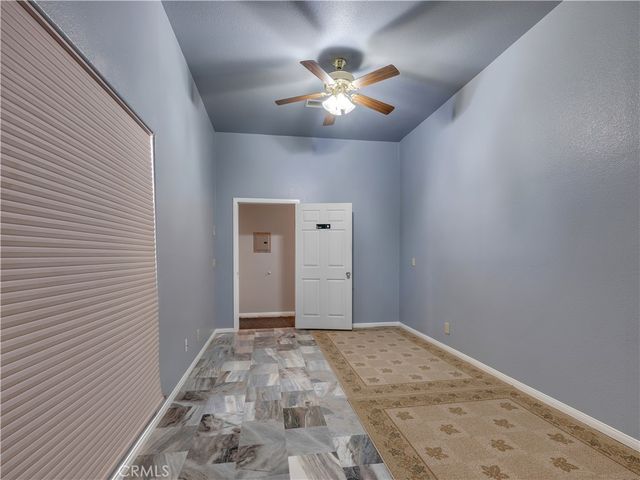 8756 Oakwood, Hesperia, CA 92345