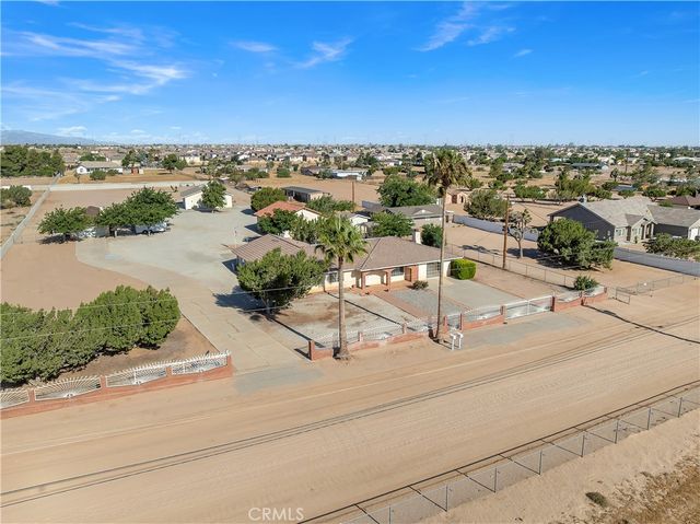 8756 Oakwood, Hesperia, CA 92345