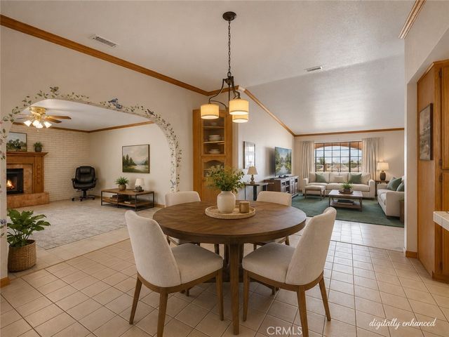 8756 Oakwood, Hesperia, CA 92345