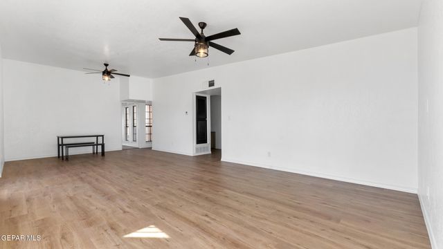 1534 MONTE SANDERS Lane, El Paso, TX 79935