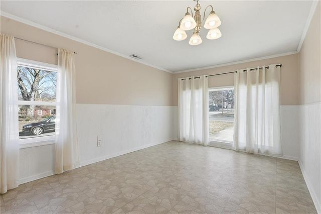 13302 11th Street, Grandview, MO 64030