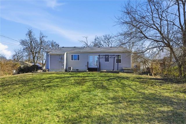 13302 11th Street, Grandview, MO 64030