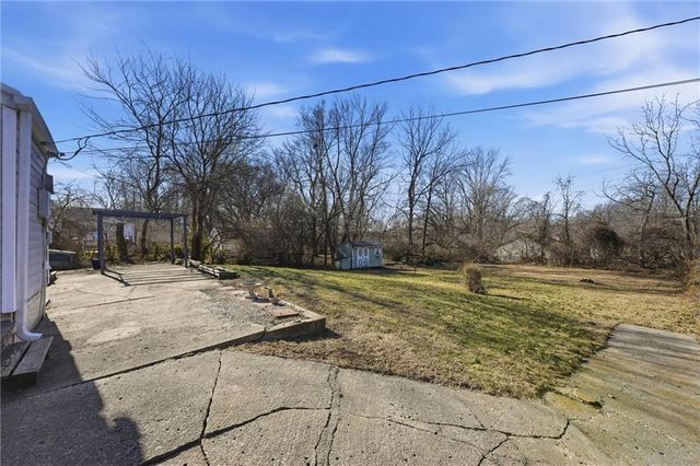 13302 11th Street, Grandview, MO 64030