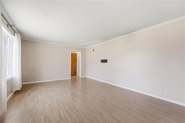 13302 11th Street, Grandview, MO 64030