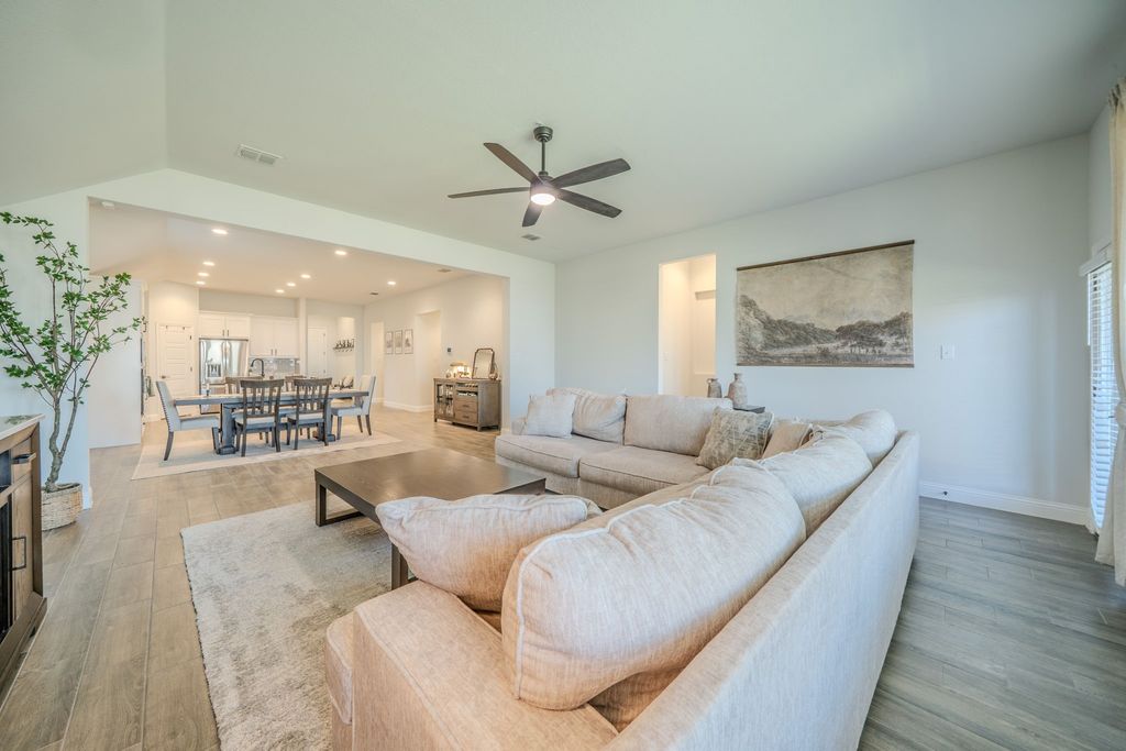 5925 Lovills Creek, Fort Worth, TX 76179 — photo 4