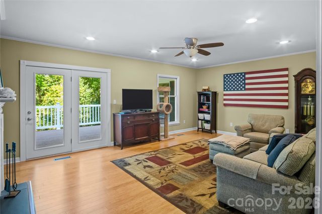1137 Mountain Laurel Drive, Columbus, NC 28722