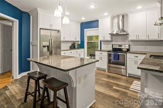 1137 Mountain Laurel Drive, Columbus, NC 28722