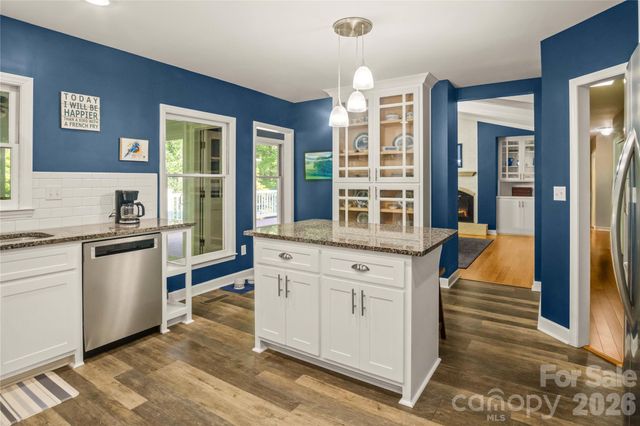 1137 Mountain Laurel Drive, Columbus, NC 28722