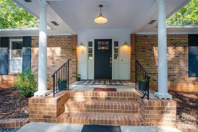 1137 Mountain Laurel Drive, Columbus, NC 28722