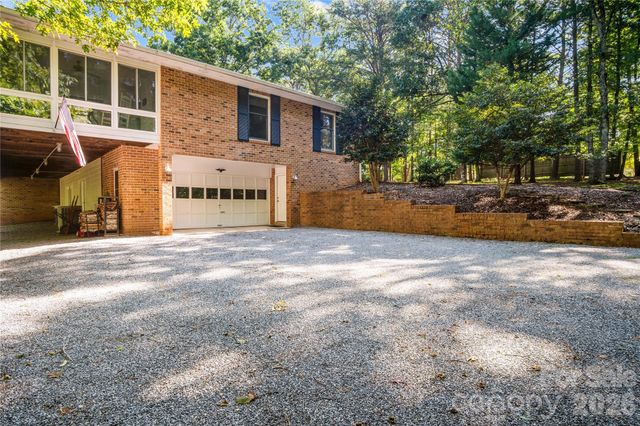 1137 Mountain Laurel Drive, Columbus, NC 28722