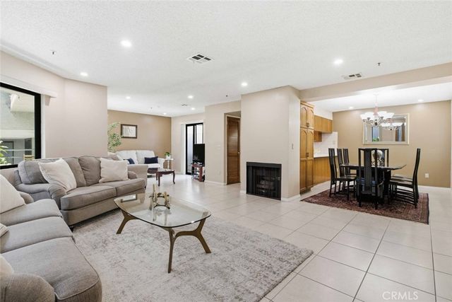 301 W Loraine Street 5, Glendale, CA 91202