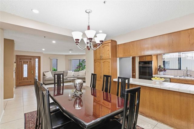 301 W Loraine Street 5, Glendale, CA 91202