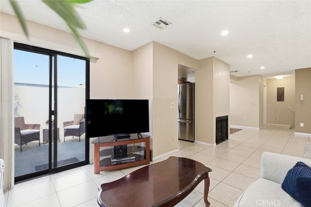 301 W Loraine Street 5, Glendale, CA 91202