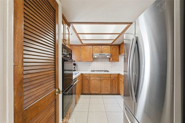 301 W Loraine Street 5, Glendale, CA 91202