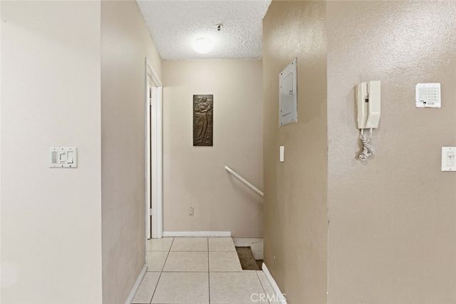 301 W Loraine Street 5, Glendale, CA 91202