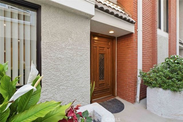 301 W Loraine Street 5, Glendale, CA 91202