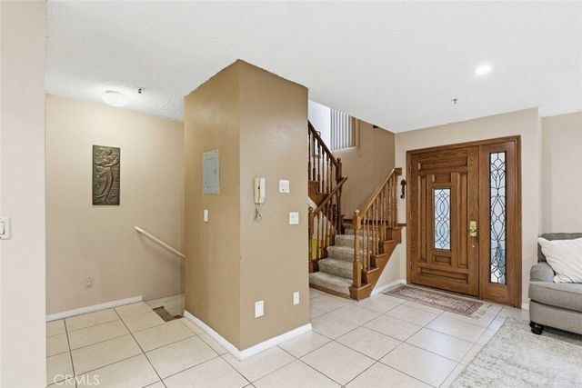 301 W Loraine Street 5, Glendale, CA 91202