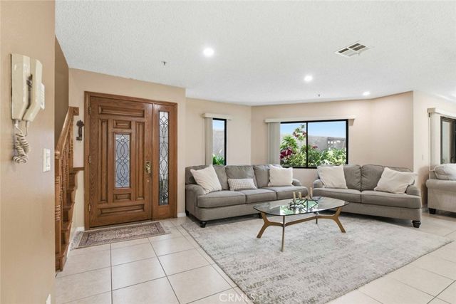 301 W Loraine Street 5, Glendale, CA 91202
