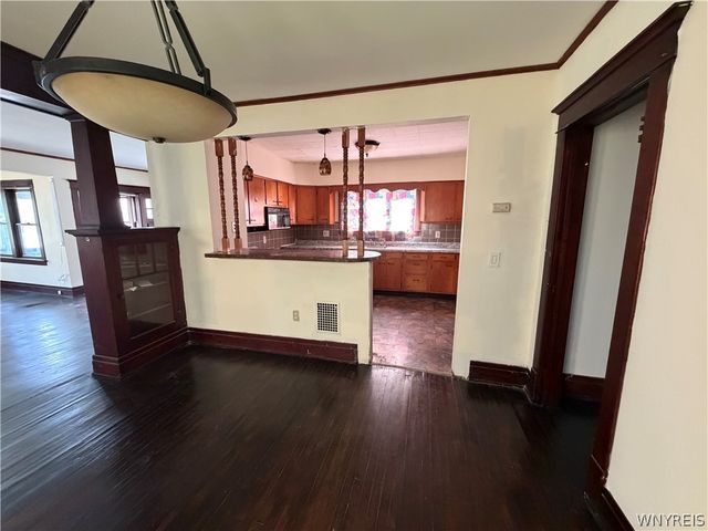 67 Thornton Ave, Buffalo, NY 14215