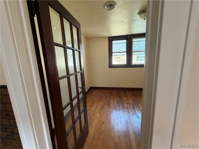 67 Thornton Ave, Buffalo, NY 14215