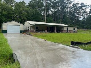 467 Whisperwood Drive, Onalaska, TX 77360