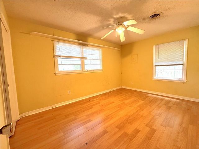 654 Ynestra Drive, Mobile, AL 36609