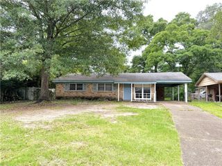 654 Ynestra Drive, Mobile, AL 36609