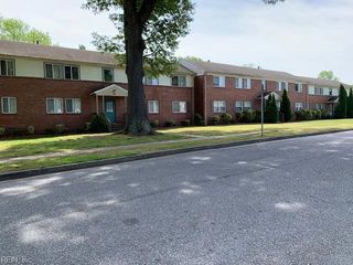 12 Pollux Cir E Apt 1, Portsmouth, VA 23701