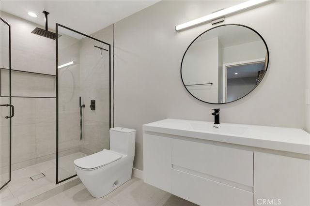 15344 Weddington Street 102, Sherman Oaks, CA 91411