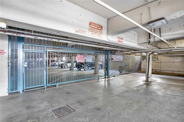 15344 Weddington Street 102, Sherman Oaks, CA 91411