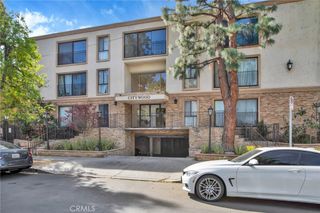 15344 Weddington Street 102, Sherman Oaks, CA 91411