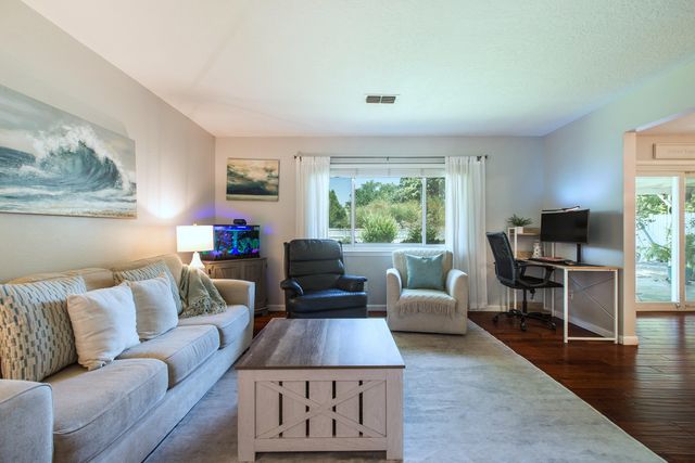 11609 Lexington Avenue NE, Albuquerque, NM 87112