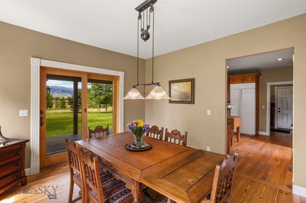 1921 E River Road, Livingston, MT 59047 photo 29