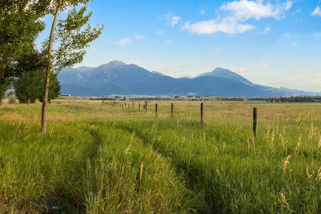 1921 E River Road, Livingston, MT 59047 photo 43