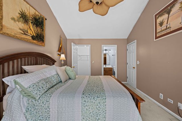 1343 Ridgefield Circle, Carol Stream, IL 60188