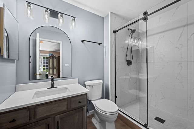 1343 Ridgefield Circle, Carol Stream, IL 60188