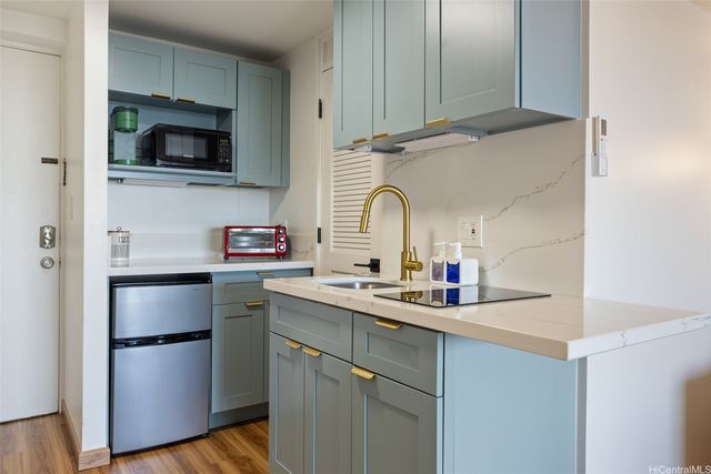 445 Seaside Avenue 3111, Honolulu, HI 96815