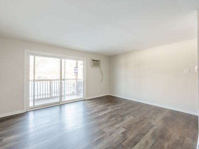 5752 W 128th Street 103, Crestwood, IL 60418